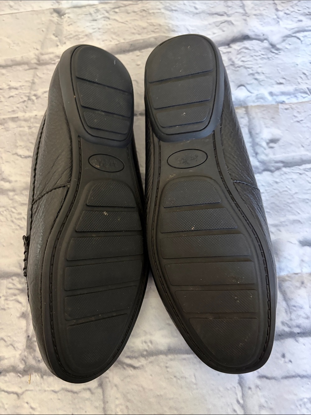Coach Classic Leather Loaf - Black - Picture 4 of 5